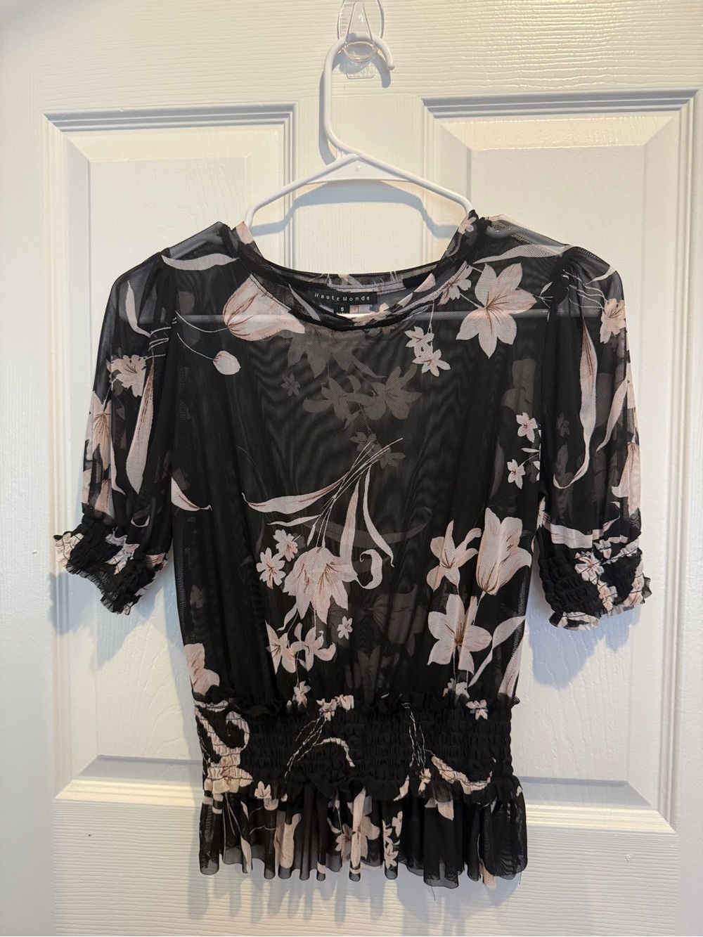 NWT Black floral haute Monde top